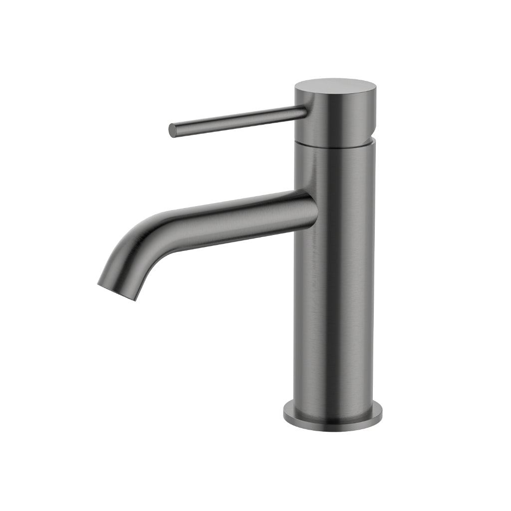 Short Round Basin Mixer